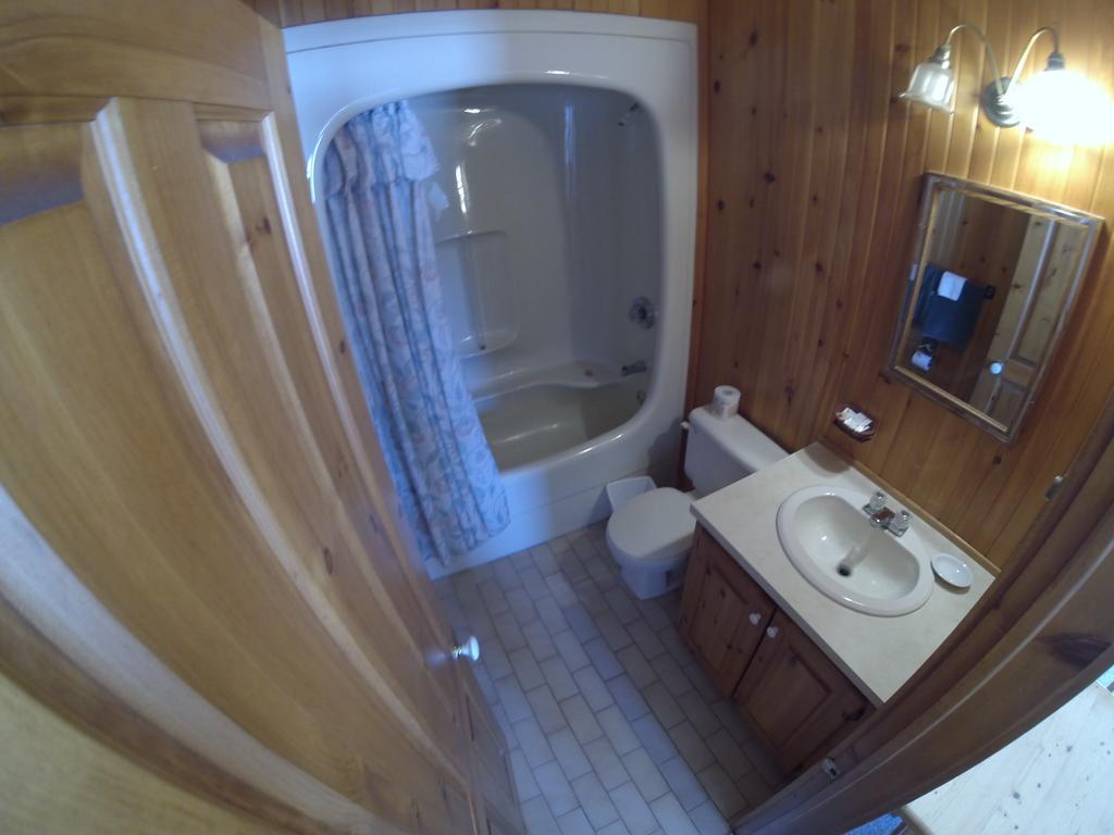 Motel Le Fleuron Saint-Donat-de-Montcalm Bilik gambar
