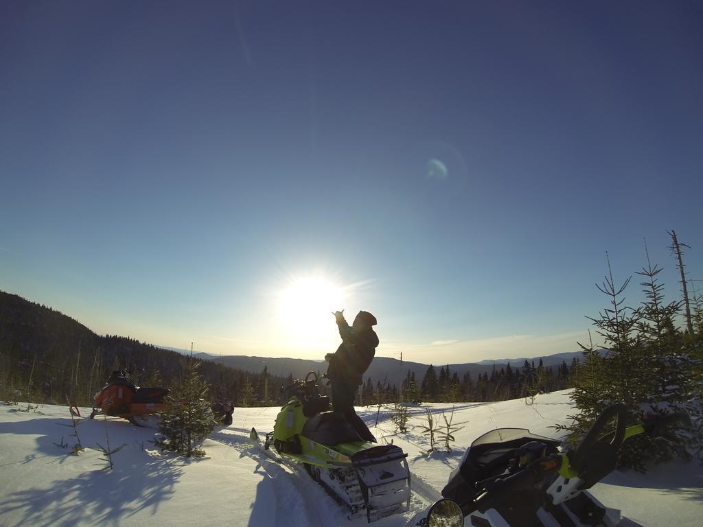 Motel Le Fleuron Saint-Donat-de-Montcalm Luaran gambar