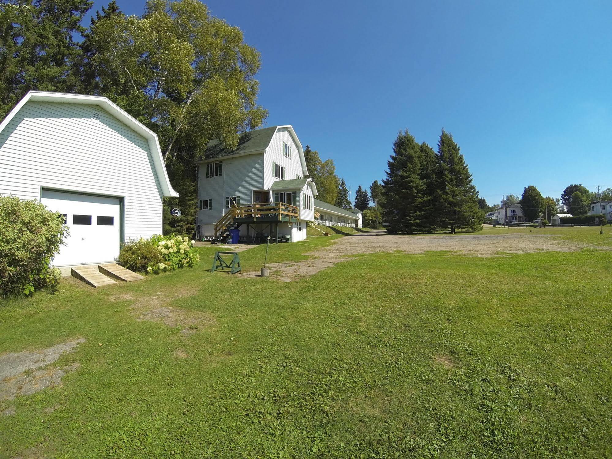 Motel Le Fleuron Saint-Donat-de-Montcalm Luaran gambar