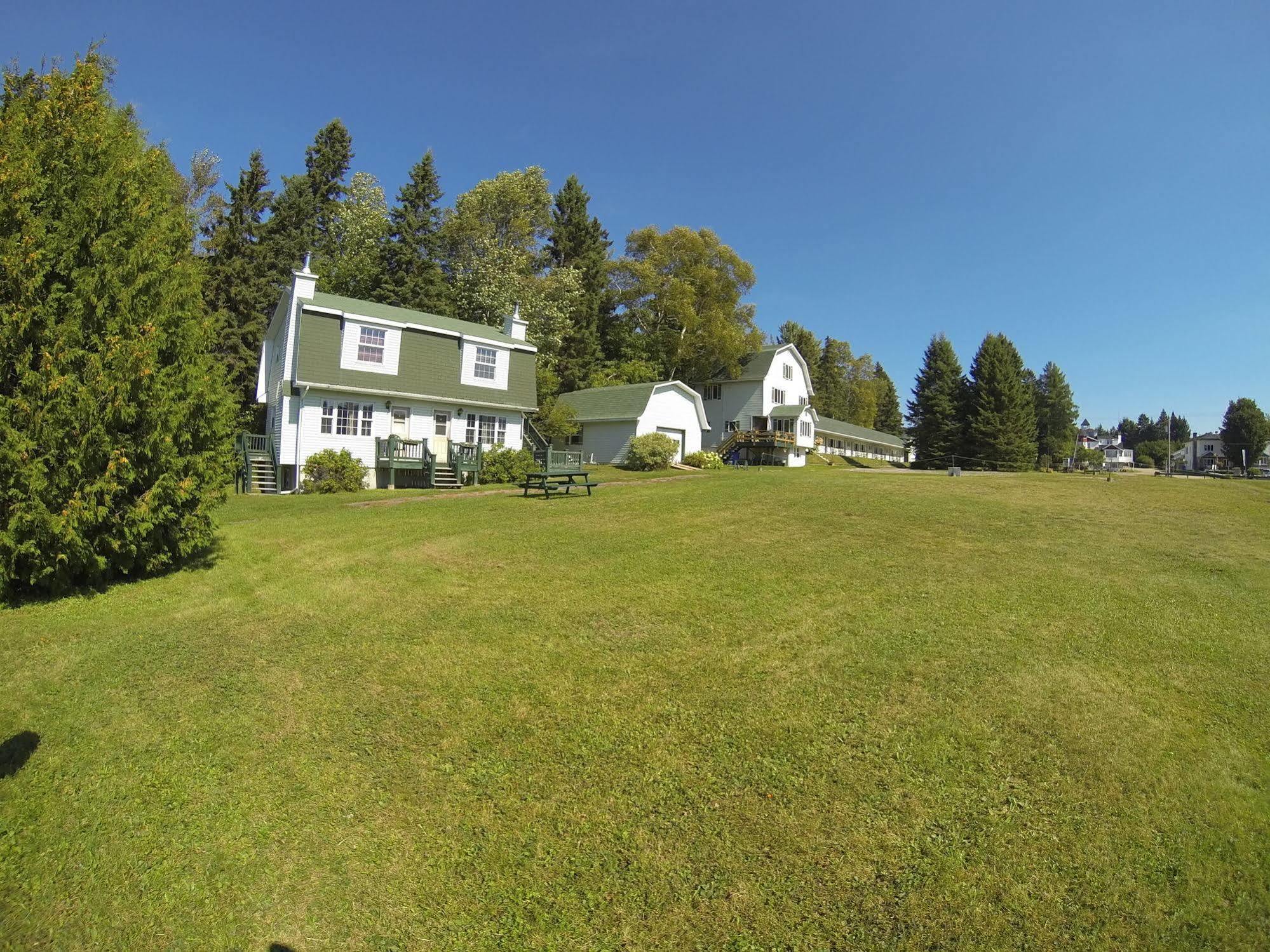 Motel Le Fleuron Saint-Donat-de-Montcalm Luaran gambar