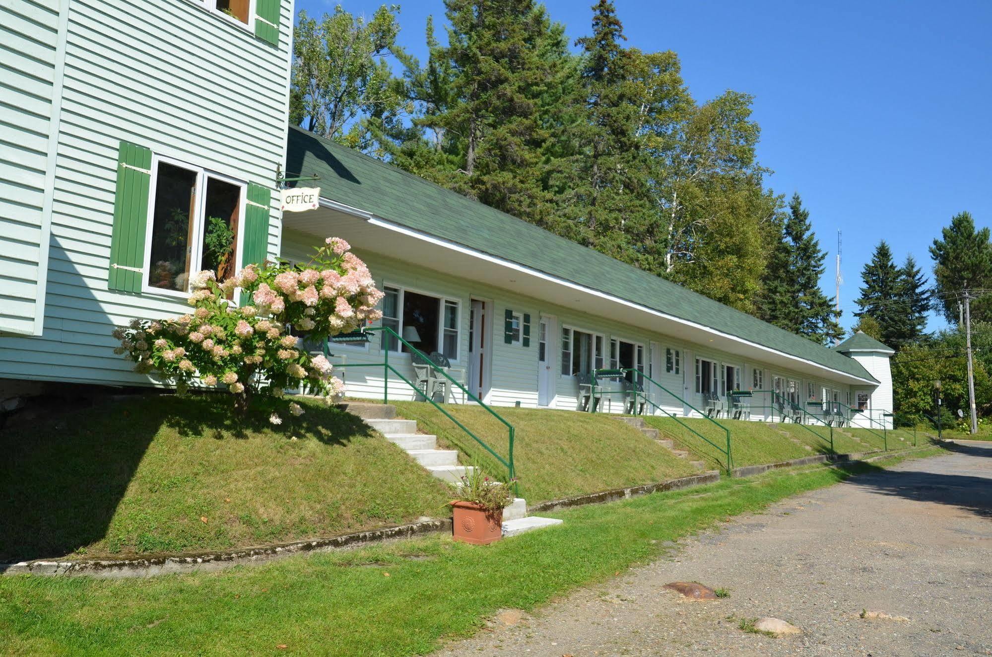 Motel Le Fleuron Saint-Donat-de-Montcalm Luaran gambar